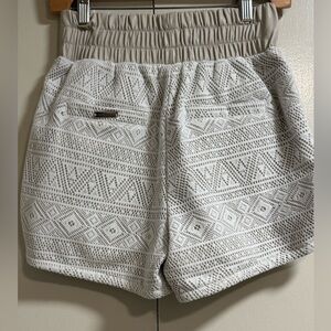 Manière De Voir Beige Quilted Elastic Waist Pull On Shorts